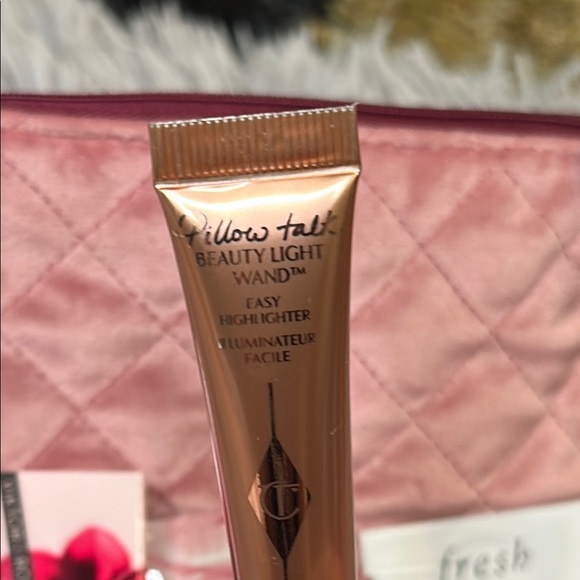 Pillow Talk Bundle & Ipsy Bag w/Flowerbomb Ruby Orchid, Fenyl Scrub & Cleanser - Picture 5 of 13